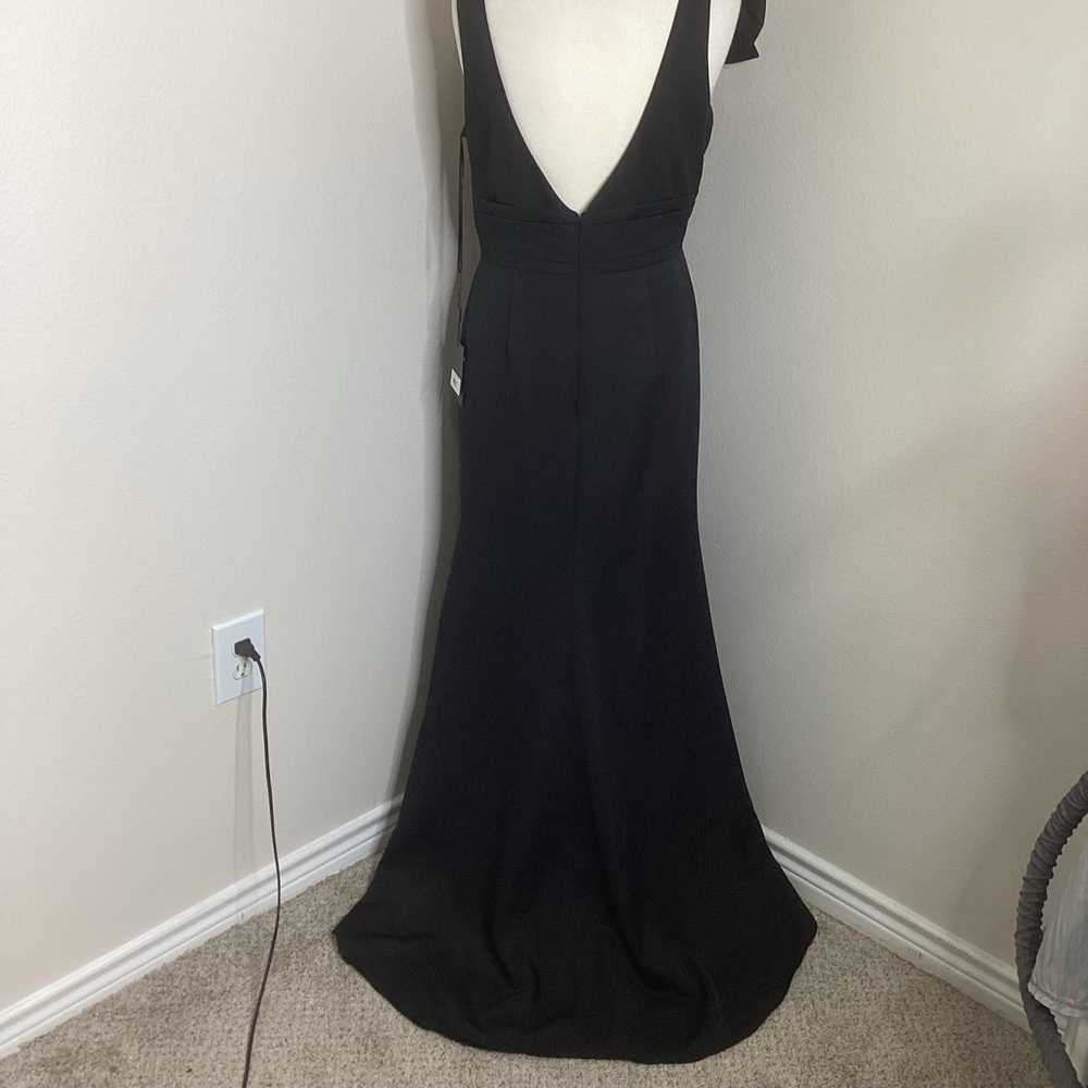 Mac Duggal Black Bow V Neck Gown Sz 12 NWT - Picture 7 of 9
